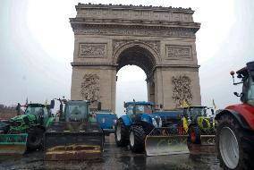 Farmers' Demonstration in Front of Arc De Triomphe - Paris
