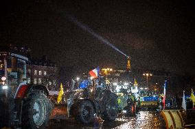 French farmers leaves Paris