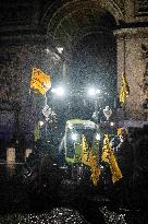 French farmers leaves Paris