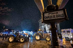 French farmers leaves Paris