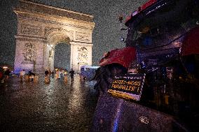 French farmers leaves Paris