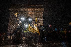 French farmers leaves Paris