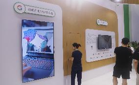 Google Market Value Exceeds Apple's