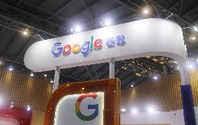 Google Market Value Exceeds Apple's