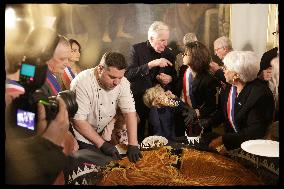 Rachida Dati At Epiphany Event - Paris