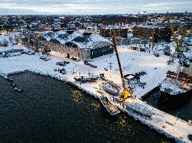 Rescue operation for cargo vessel Athos