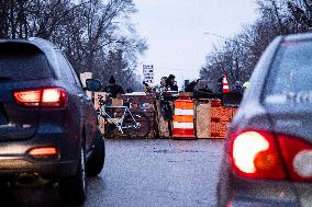 Federal Agents Clash With Protesters - Minneapolis