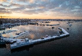 Rescue operation for cargo vessel Athos