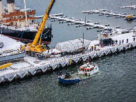 Rescue operation for cargo vessel Athos