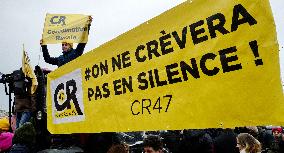 Farmers Protest In Front Of The National Assembly - Paris