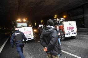 Farmers Protest Ends at Porte Maillot - Paris