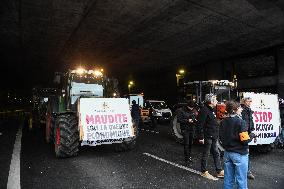 Farmers Protest Ends at Porte Maillot - Paris