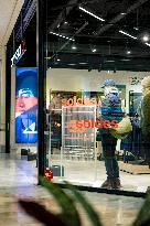 2026 Winter Sales Illustration - France