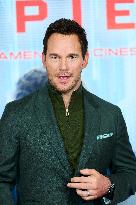 Chris Pratt At Mercy Photocall - Madrid