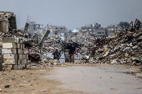 Winter Hits Northern Gaza Amid Humanitarian Crisis - Jabalia