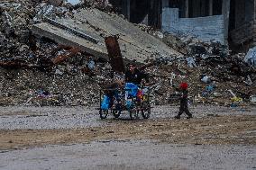 Winter Hits Northern Gaza Amid Humanitarian Crisis - Jabalia