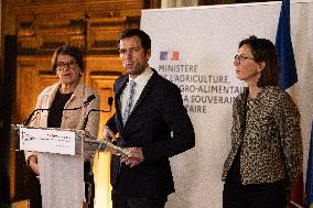 Press Conference at the Agricultural Ministry - Paris
