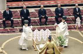 Ritual ahead of New Year Grand Sumo Tournament