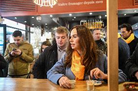 Sarah Knafo At Passy Market - Paris