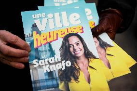 Sarah Knafo At Passy Market - Paris