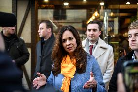 Sarah Knafo At Passy Market - Paris