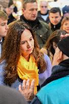 Sarah Knafo At Passy Market - Paris