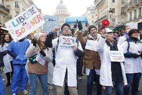 Doctors Protest - Paris