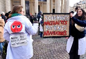 Liberal Doctors Demonstration - Paris