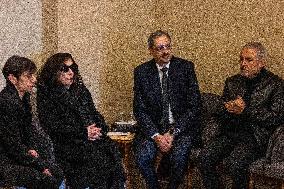 Rare Appearance Of Lebanese Singer Fayrouz At Her Son s Funeral - Bikfaya