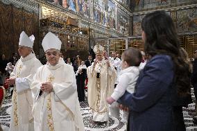 Pope Leo XIV baptizes 20 children In the Sistine Chapel - Vatican