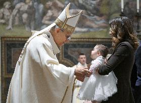 Pope Leo XIV baptizes 20 children In the Sistine Chapel - Vatican