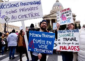 Liberal Doctors Demonstration - Paris