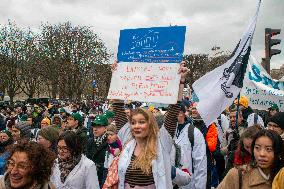 Doctors Protest Against Health Reform - Paris