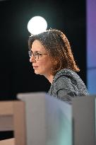 Amelie de Montchalin On Dimanche En Politique - Paris