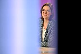 Amelie de Montchalin On Dimanche En Politique - Paris