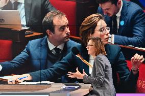 Amelie de Montchalin On Dimanche En Politique - Paris