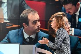 Amelie de Montchalin On Dimanche En Politique - Paris