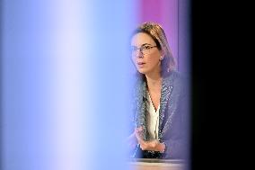 Amelie de Montchalin On Dimanche En Politique - Paris