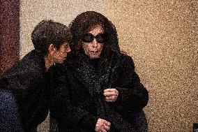 Rare Appearance Of Lebanese Singer Fayrouz At Her Son s Funeral - Bikfaya