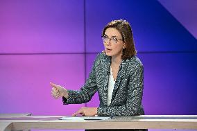 Amelie de Montchalin On Dimanche En Politique - Paris