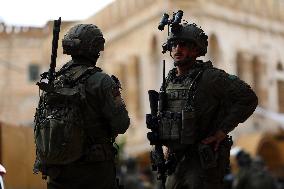 Israeli Forces Secure Streets - Hebron