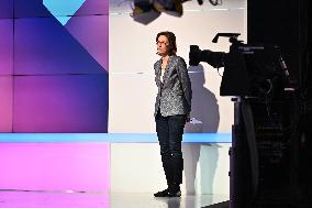 Amelie de Montchalin On Dimanche En Politique - Paris