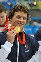 Ryan Lochte Sells Three Gold Medals to Finance His Divorce