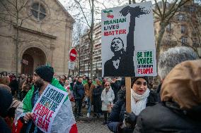 Rally in Support of The Protest in Iran - Paris
