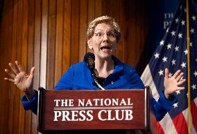 Senator Elizabeth Warren delivers speech on future of Democrats