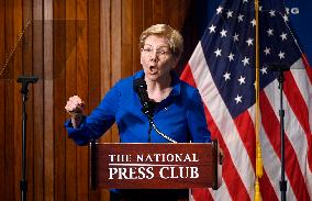 Senator Elizabeth Warren delivers speech on future of Democrats