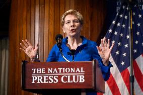 Senator Elizabeth Warren delivers speech on future of Democrats