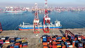 Qingdao Port Foreign Trade Containers