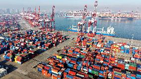 Qingdao Port Foreign Trade Containers