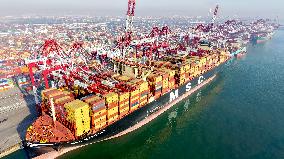 Qingdao Port Foreign Trade Containers